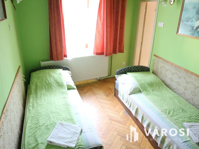 Körmend befektetőnek társasház,Rába vendégház,21szoba eladó