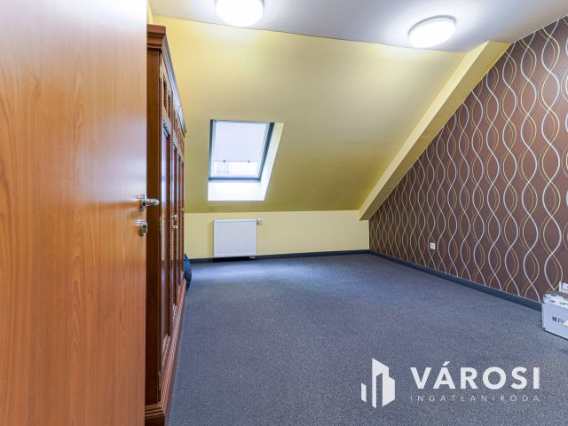 Panorámás irodahelyiség a III. kerületben