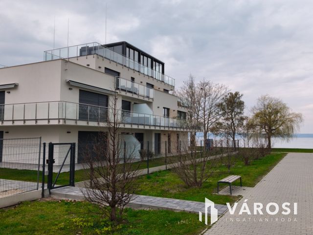 Balatoni örökpanoráma otthonából