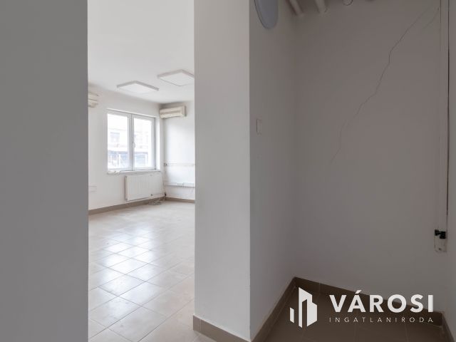 64 m2-es, két helyiséges iroda Fáy utcai irodaépületben